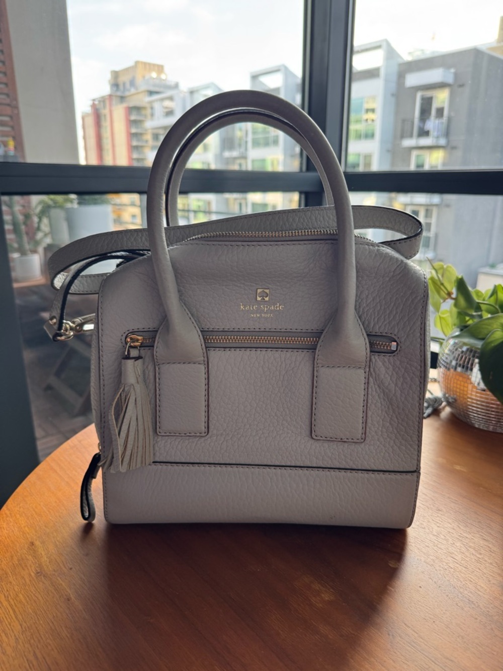 Kate Spade Alessa Handbag in Light Gray